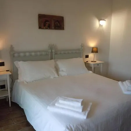 Antica Cascina Pilo Çiftlik konaklama Monchiero