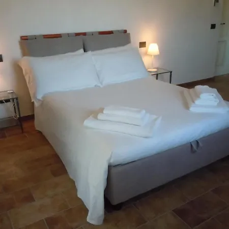 Antica Cascina Pilo Farm stay Monchiero
